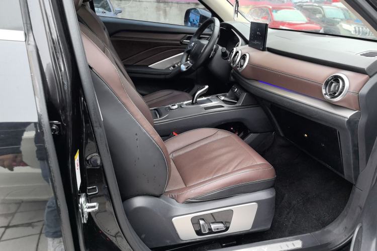 Used Wey VV6 2018 2.0T Two-Wheel-Drive Ultra-Luxury Version China V Standard