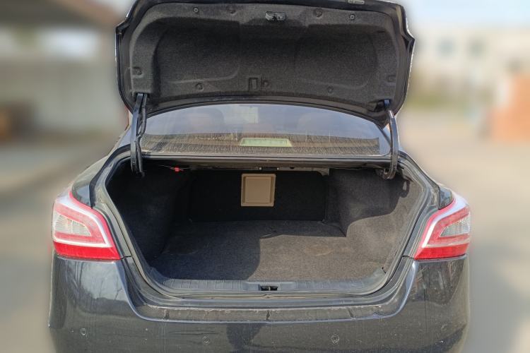 Used Nissan Teana 2016 2.0L XE Fashion Edition Trunk