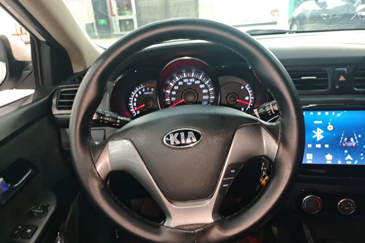 Used Kia K2 2015 Sedan 1.4L Automatic GLS Steering Wheel