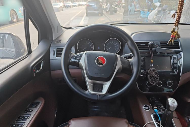 Used FORTHING Joyear X5 2016 1.6L Manual Luxury Model
