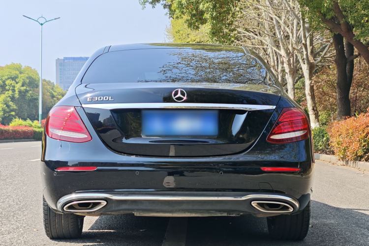 Used Mercedes-Benz E-Class 2019 E 260 L Exterior 10