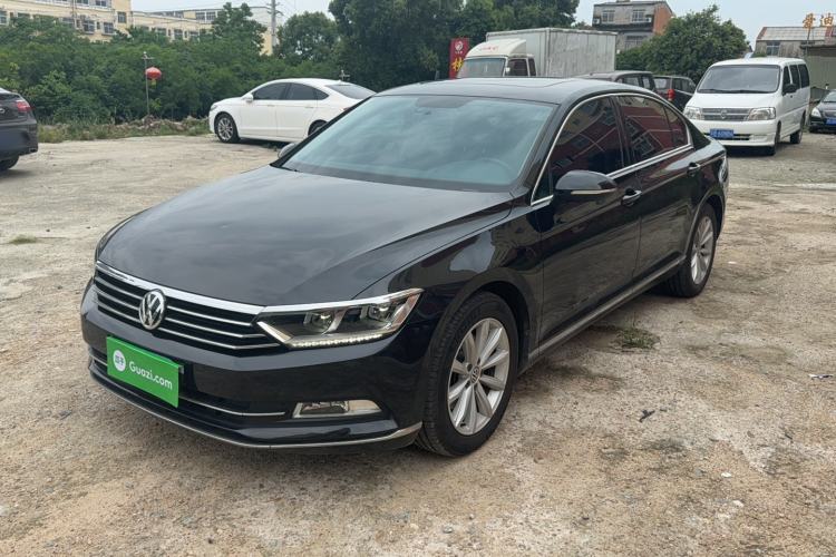 Used Volkswagen Magotan 2019 330TSI DSG Leading Model China VI Standard