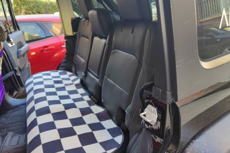 Used Jeep Wrangler 2024 2.0T Robin Hood Four-Door Edition Left Rear Seat