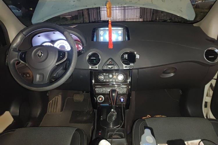 Used Renault Koleos 2015 2.5L Two-Wheel Drive Comfort Edition
