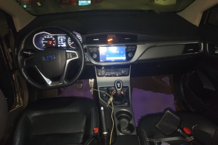 Used Geely Auto Emgrand GS 2016 Sports Edition 1.8L Manual LingShang Model Center Console