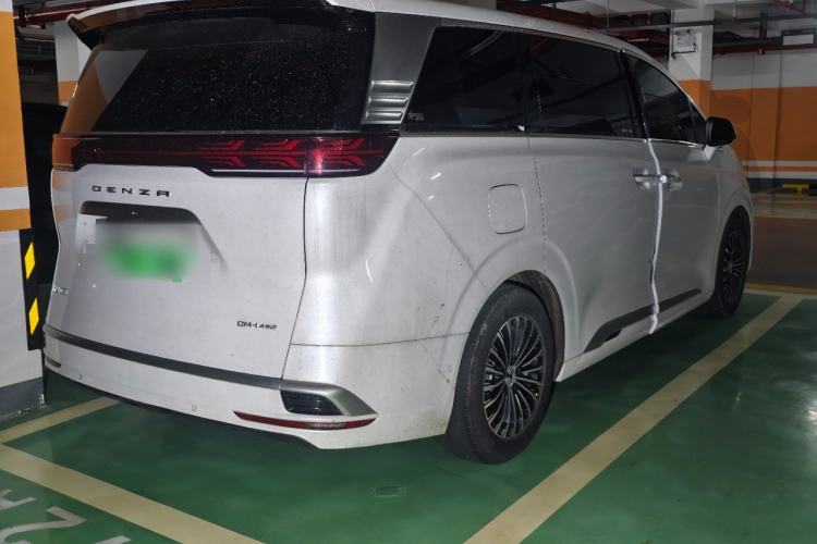 Used Denza D9 2022 DM-i 970 Four-Wheel Drive Flagship Model