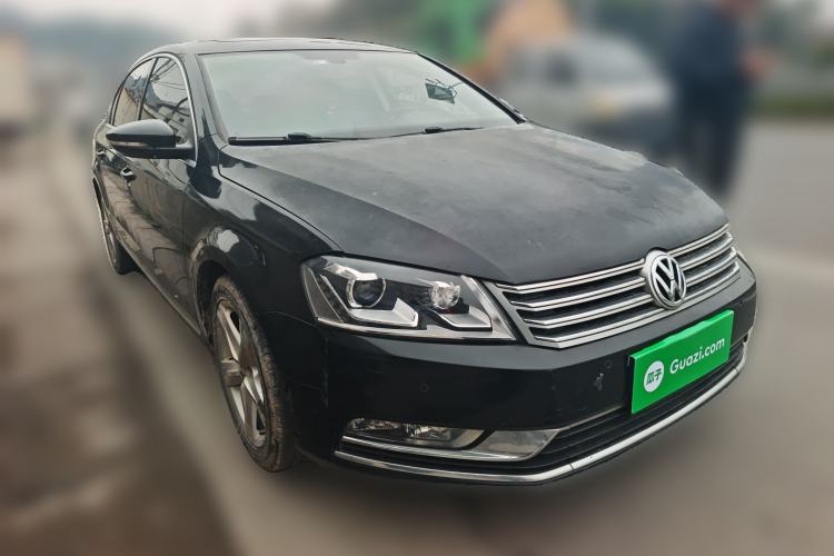 Used Volkswagen Magotan 2016 1.8TSI Luxury Comfort Model Front Right 45 Deg