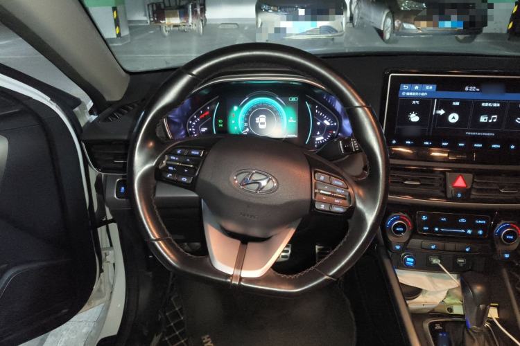 Used Hyundai Lafesta 2019 280TGDi Smart Speed Version China VI Standard Steering Wheel