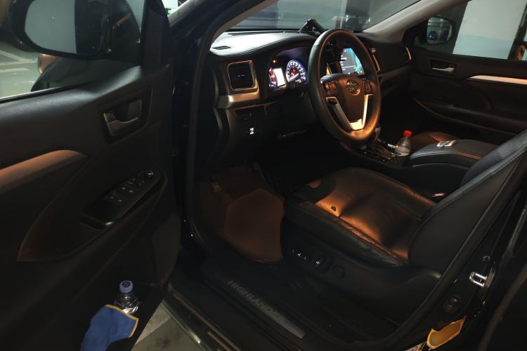 Used Toyota Highlander 2017 2.0T Four-Wheel Drive Luxury Edition 7 Seats
