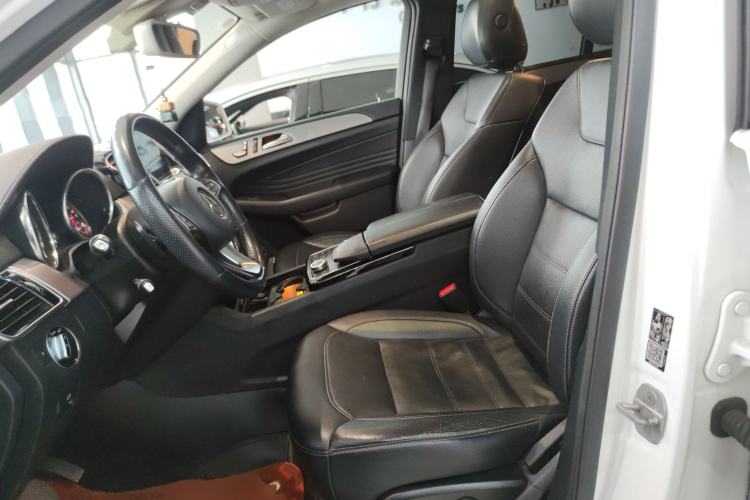 Used Mercedes-Benz GLE Coupe 2017 GLE 400 4MATIC Coupe SUV
