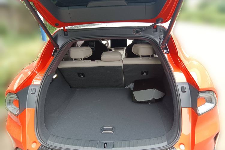 Used Xiaomi Auto YU7 2025 Ultra-Long Range High-Performance All-Wheel-Drive Max Edition
