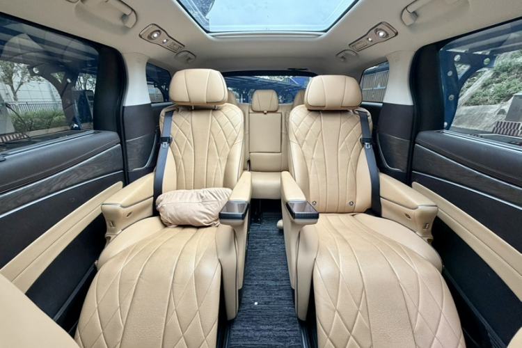 Used Denza D9 2025 EV Intelligent Driving Edition 620 Luxury Model
