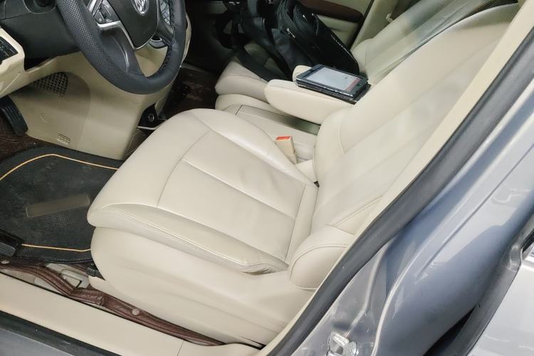 Used Buick GL8 2018 28T Luxury Model China VI Standard