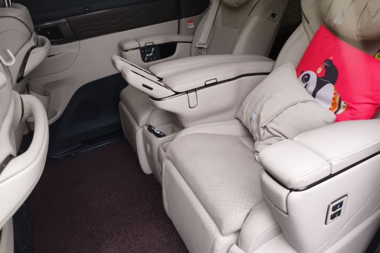 Used Toyota Alphard 2024 Dual-Engine 2.5L Deluxe Edition