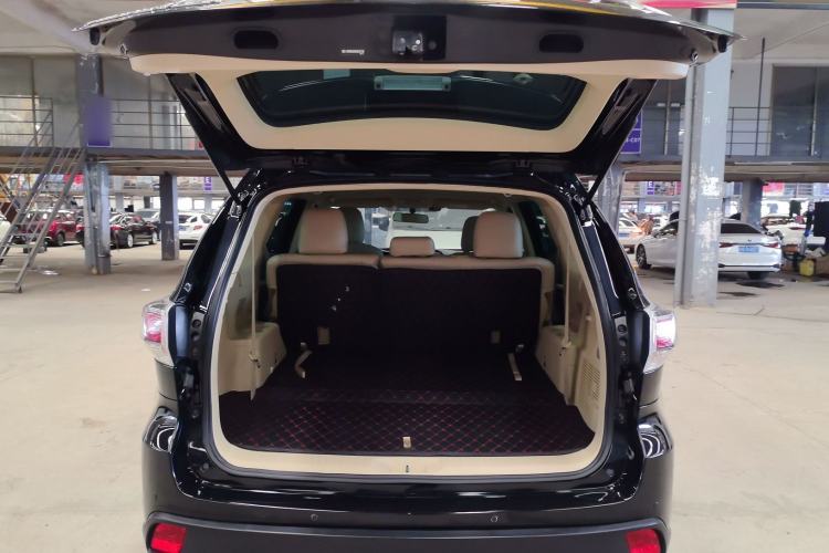 Used Toyota Highlander 2017 2.0T Two-Wheel Drive Elite Version 7 Seats