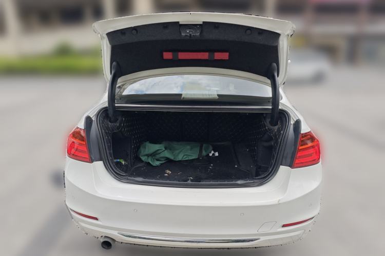 Used BMW 3 Series 2015 320Li Luxury Edition Fashion Model
