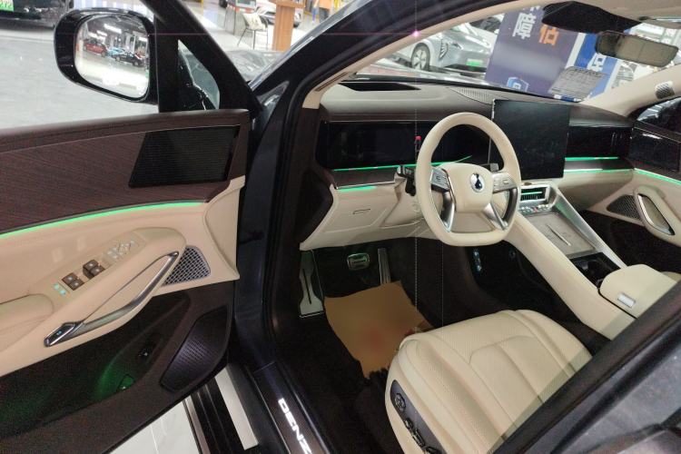 Used Denza N9 2025 Prestige Version
