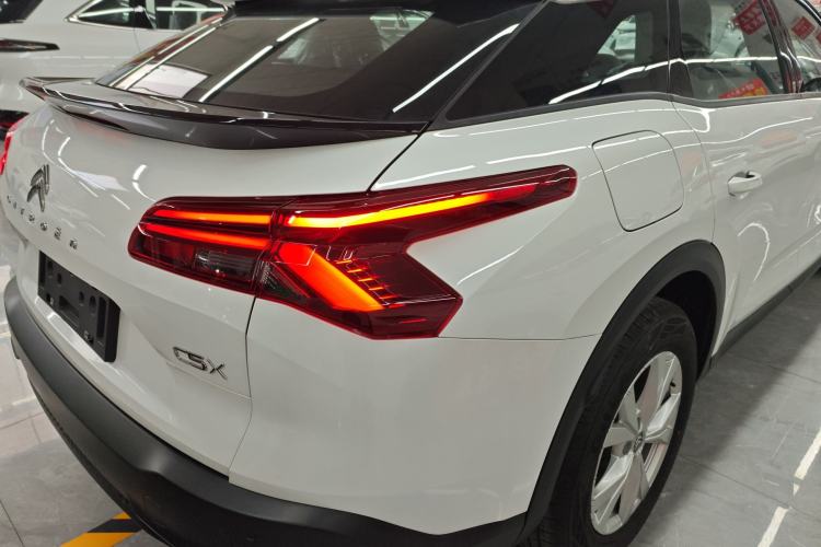 Used Citroen C5 X 2025 Model 1.6T Overseas Edition
