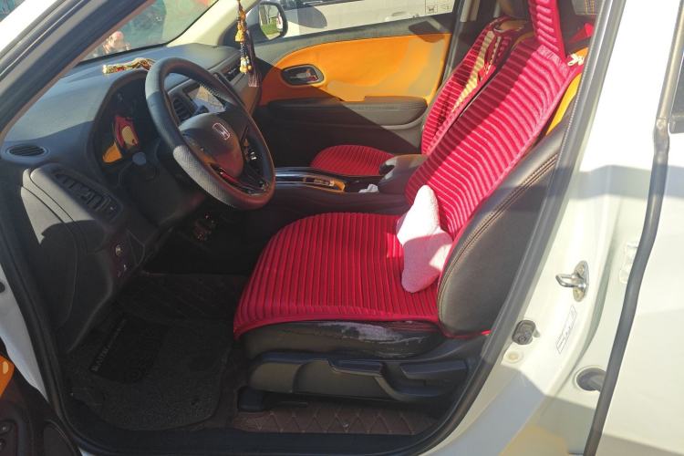 Used Honda Vezel 2015 1.5L CVT two-wheel drive Comfort trim
