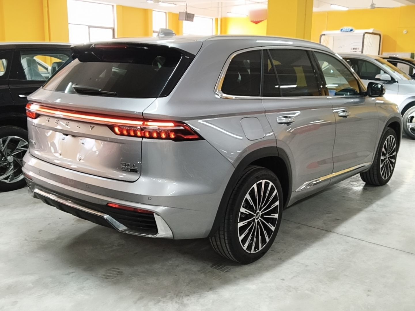 Geely Auto Monjaro L 2026 Model Oriental Yao 2.0TD Automatic Lanxing Edition — снимка 6