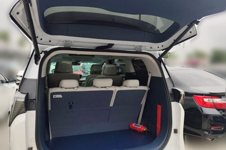 Used Buick GL8 New Energy 2024 Lu Zun Luxury Edition 7-Seater
