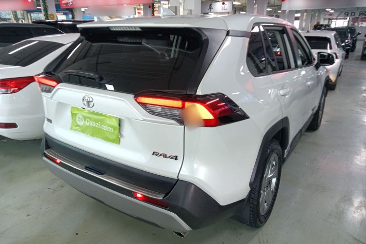 Used Toyota RAV4 2021 2.0L CVT Two-Wheel Drive Fashion Edition
