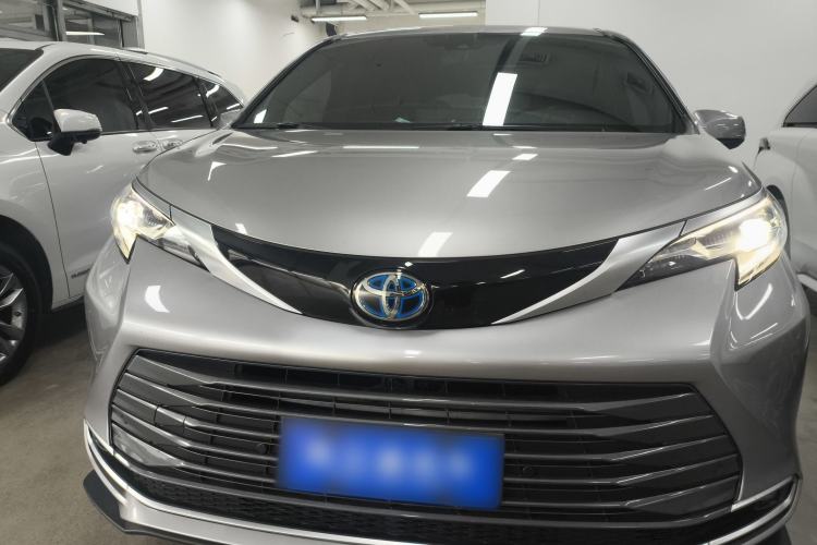 Used Toyota SIENNA 2021 2.5L Hybrid Ultimate Edition