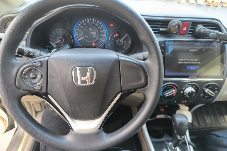 Used Honda Crider 2013 1.8L automatic luxury edition