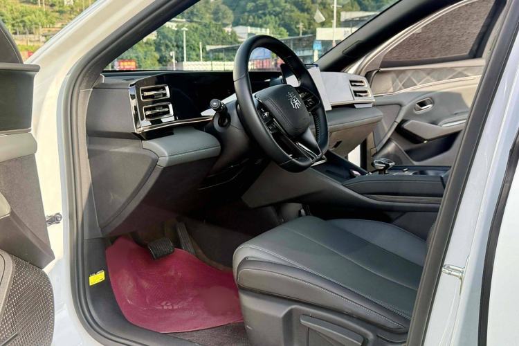 Used BYD Qin L 2024 DM-i 80KM Leading Model