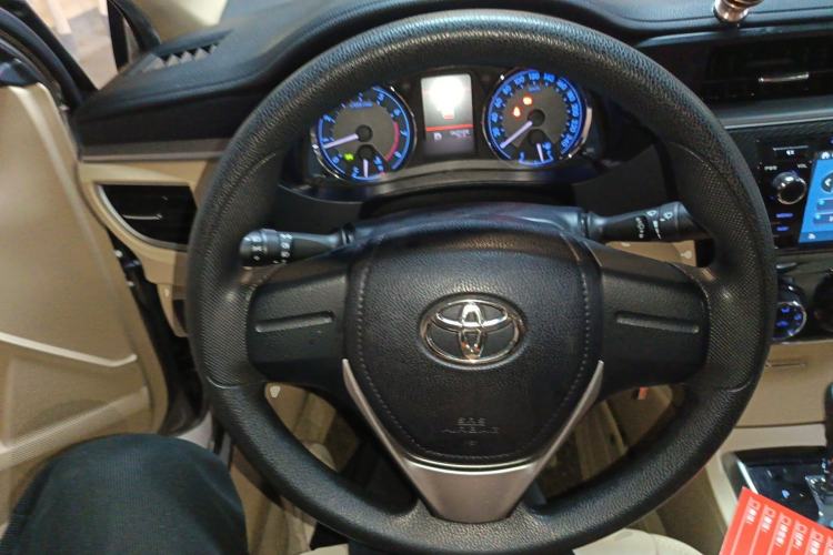 Used Toyota Corolla 2014 1.6L CVT GL-i