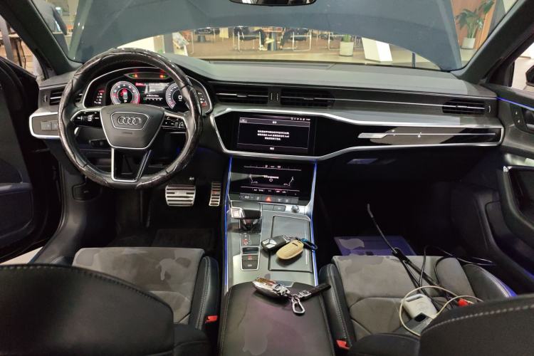 Used Audi A6L 2022 40 TFSI Luxury Dynamic Model Center Console