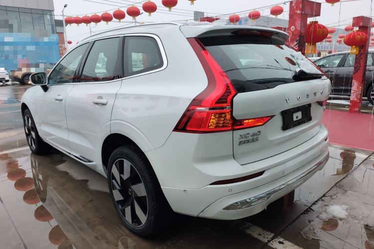 Used Volvo XC60 New Energy 2025 Plug-in Hybrid Long-Range All-Wheel Drive Smart Luxury Edition
