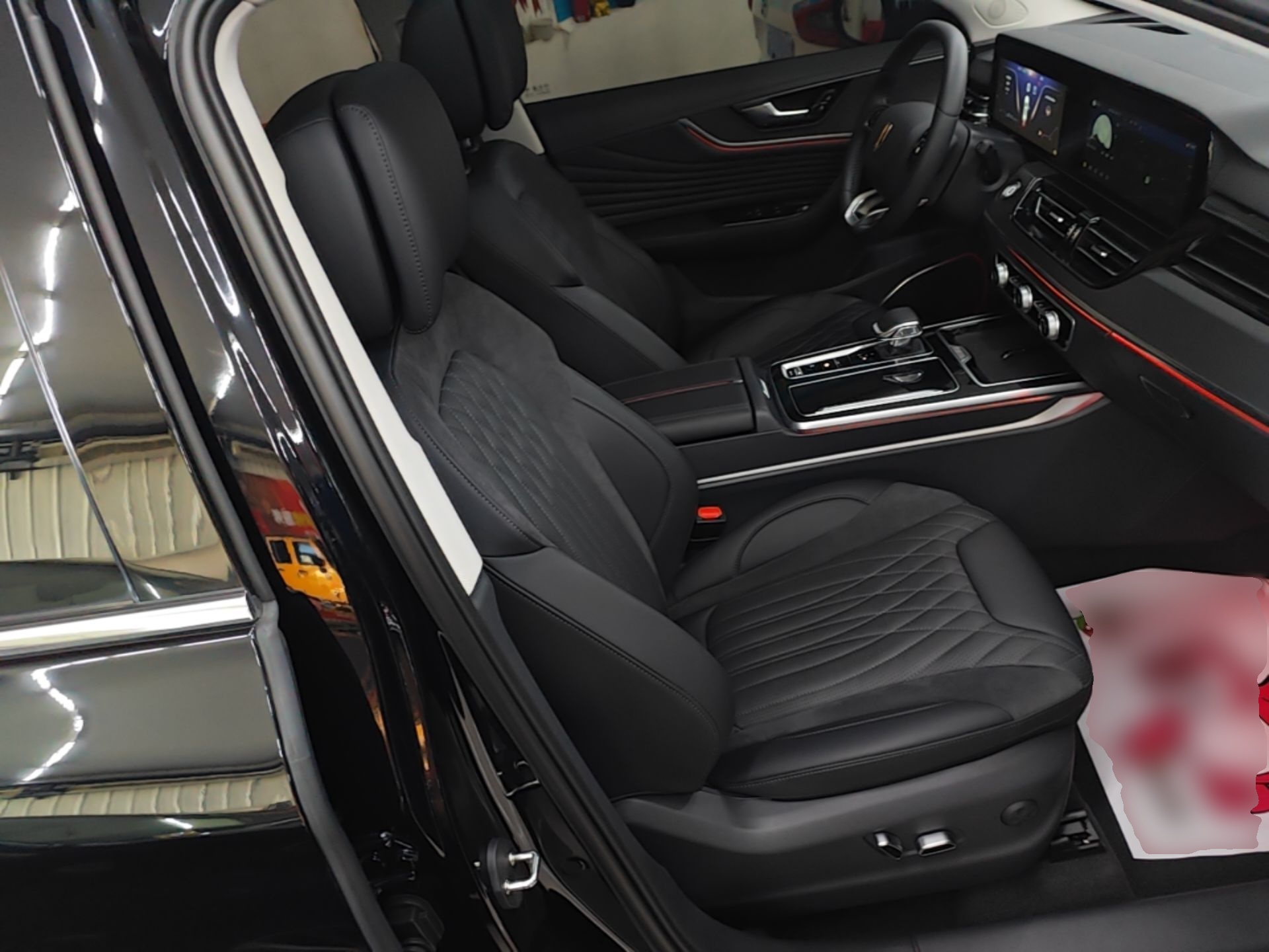 Hongqi HS5 2023 2.0T Qixiang Pro Edition — снимка 19