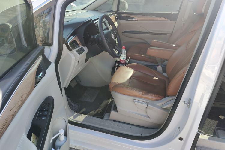 Used Buick GL8 2017 ES 28T Comfort Model China V Standard
