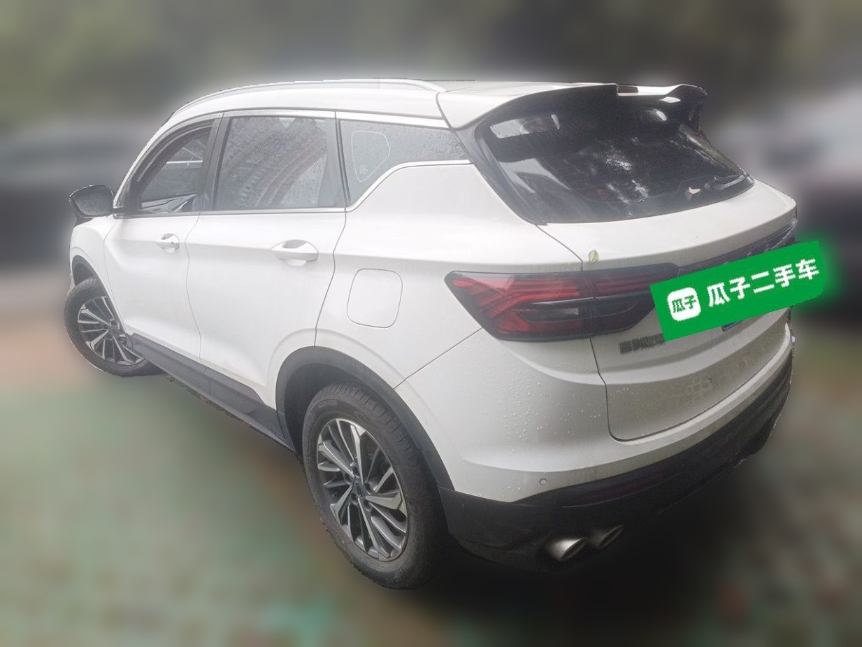 Geely Auto Coolray 2023 1.4T Manual Gold Edition — снимка 4