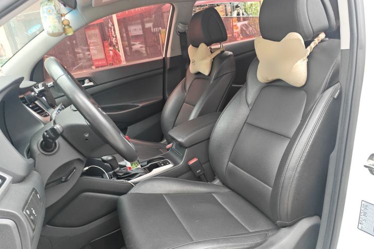 Used Hyundai Tucson 2018 1.6T Dual-Clutch Two-Wheel Drive 15th Anniversary Special Edition
