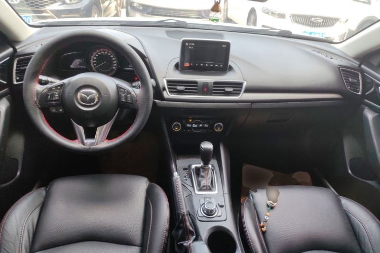 Used Mazda 3 Axela 2016 Sedan 2.0L Automatic Sport Model