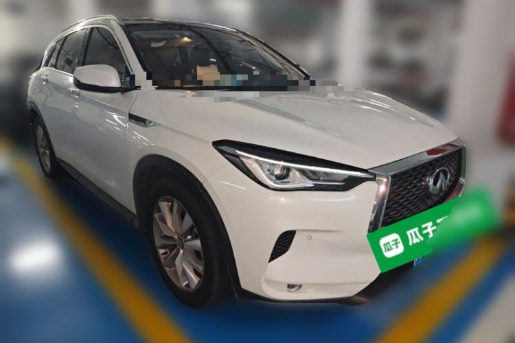 Used Infiniti QX50 2018 2.0T Two-Wheel Drive Fashion Edition Front Right 45 Deg