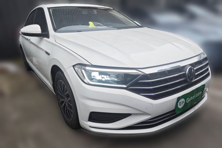 Used Volkswagen Sagitar 2021 280TSI DSG Comfort Connect Edition Front Right 45 Deg