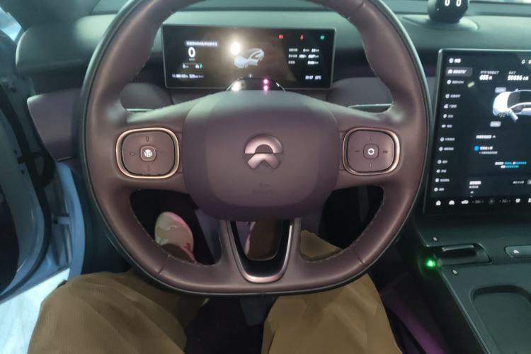 Used Nio ET5T 2023 75 kWh Touring Steering Wheel