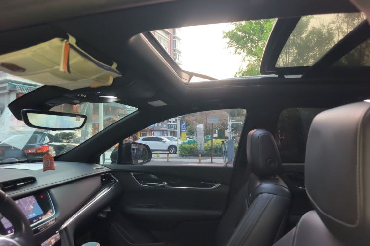 Used Cadillac XT5 2020 Revised Version 28T Luxury Edition Headliner