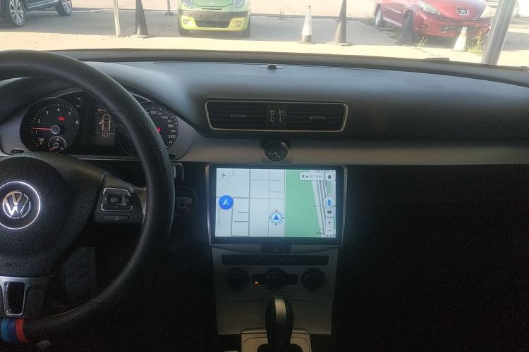 Used Volkswagen Magotan 2015 1.8TSI Advanced Model Center Console