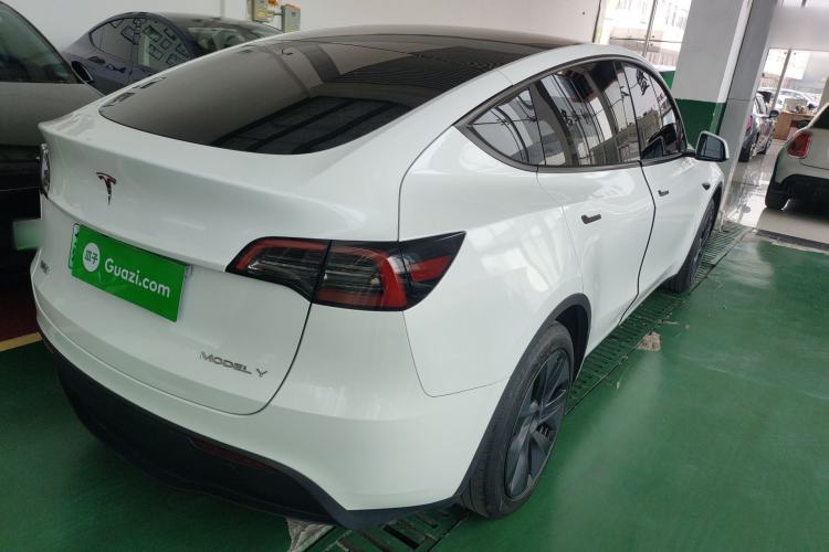 Used Tesla Model Y 2024 Rear-Wheel-Drive Version
