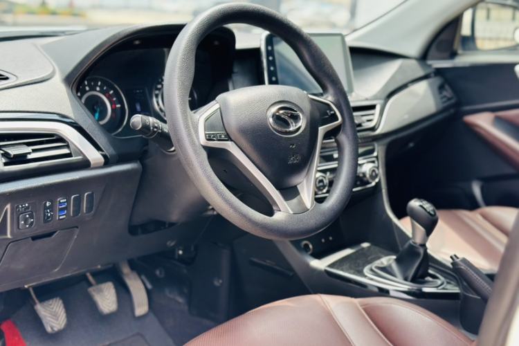 Used Soueast A5 Wing Dance 2019 1.5L Manual Luxury Version China V Standard