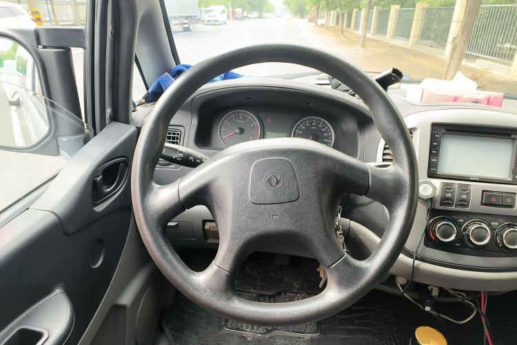 Used FORTHING Lingzhi 2013 V3 1.5L 7-Seater Luxury Model
