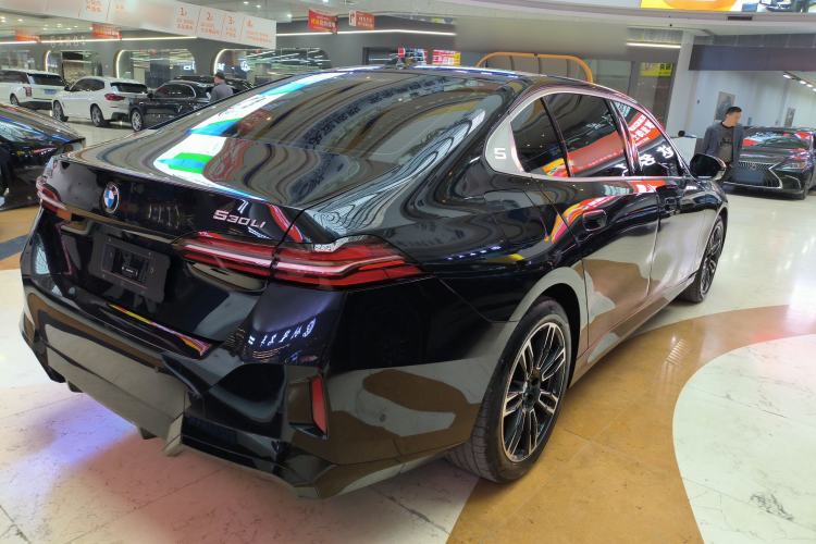 Used BMW 5 Series 2026 530Li Leading M Sport Package Rear Right 45 Deg