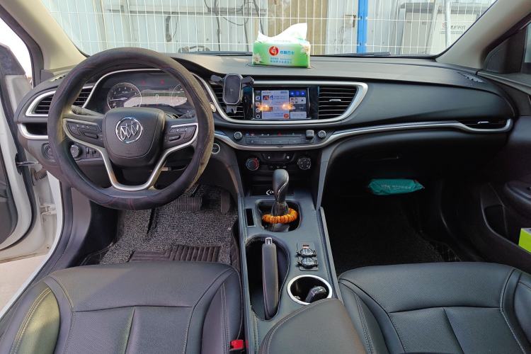 Used Buick GT 2021 Revised Version Flagship 1.5L Automatic Elite Edition Center Console