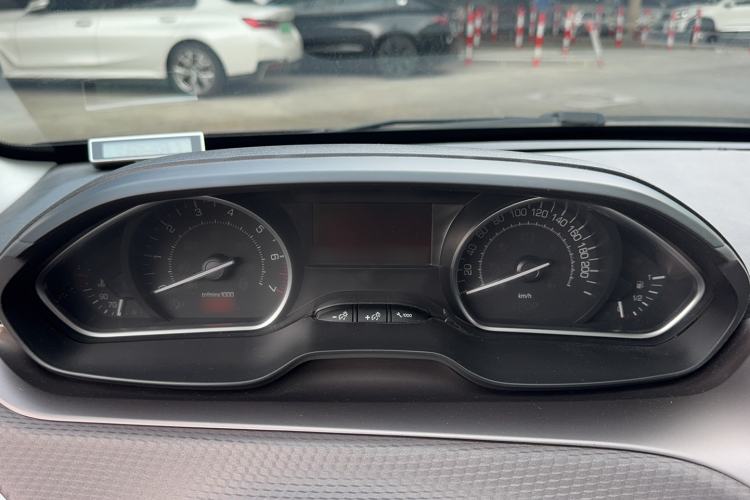 Used Peugeot 2008 2014 1.6L Automatic Fashion Edition