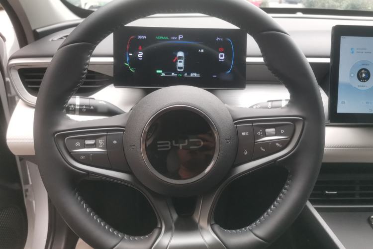 Used BYD Seal 05 DM-i 2025 DM-i Smart Drive 55KM Luxury Model Steering Wheel