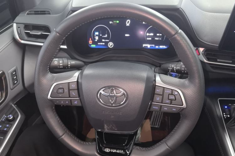 Used Toyota SIENNA 2021 2.5L Hybrid Platinum Edition